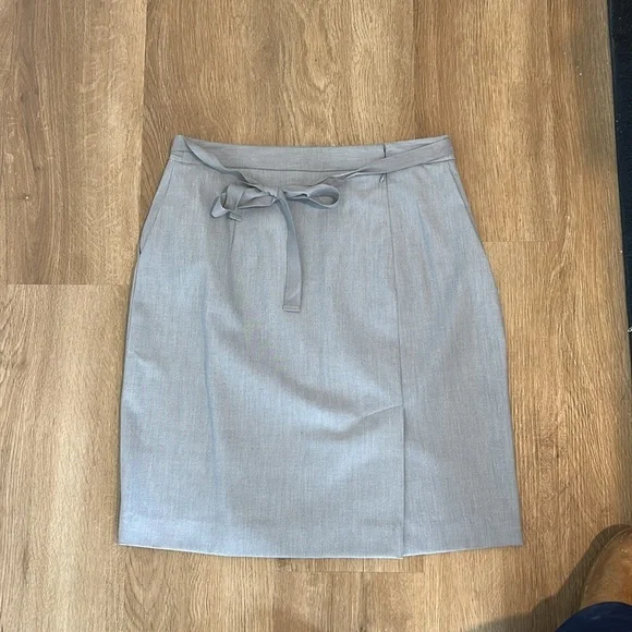 BCBG women’s blue/gray three-piece suit, including pants/skirt/jacket size 6 - Picture 16 of 16